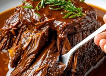 Melt-in-Your-Mouth Braised Shredded Beef