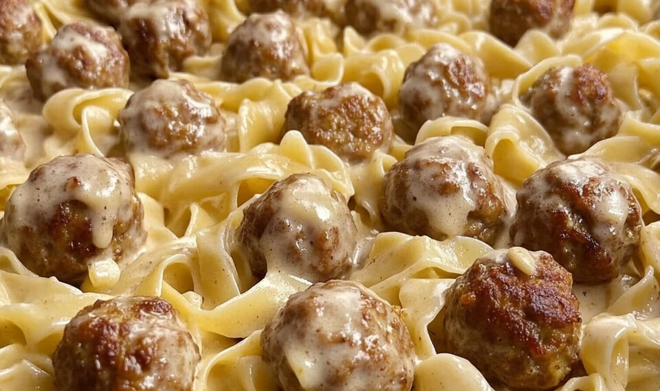 Meatballs with Cream and Pasta – One-Pot Meal