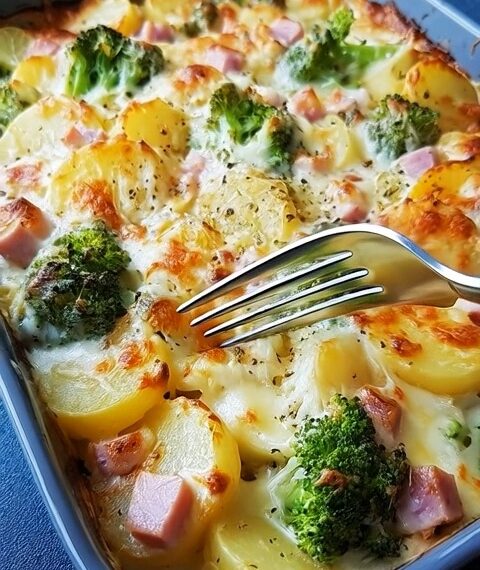 Creamy Ham & Broccoli Potato Bake