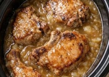 Crock Pot Smothered Pork Chops