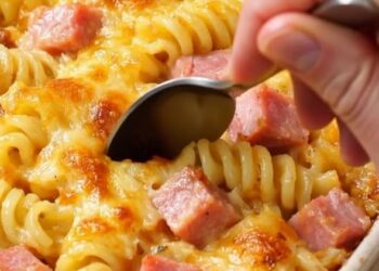 Cheesy Ham & Pasta Bake 