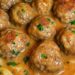 Meatballs with creamy Swedish sauce
