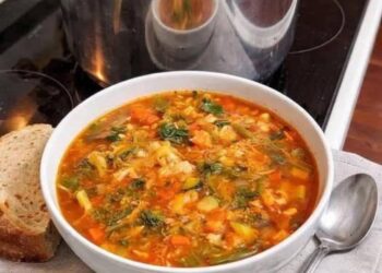 Meaty Cabbage soup in crockpot