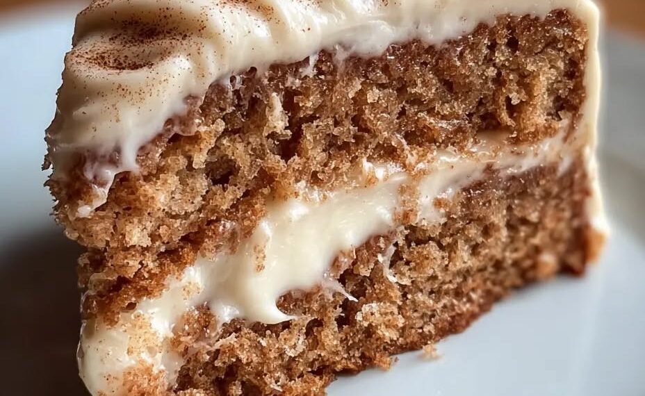 Applesauce Cake with Cinnamon Cream Cheese Frosting – The Ultimate Cozy Fall Dessert
