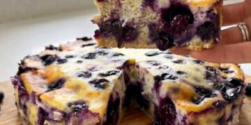 Easy 5-Ingredient Protein Cake