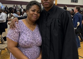 My Classmates Mocked Me for Being a Garbage Collector’s Son – on Graduation Day, I Said Something They’ll Never Forget