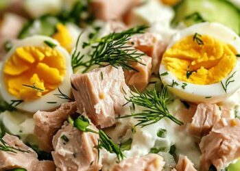 Wow, how can salad be so delicious? Egg, cucumber, and tuna salad.