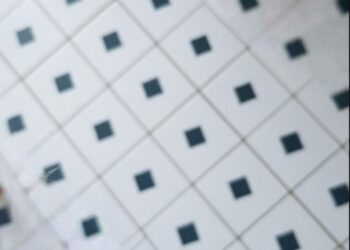 Unusual skin reaction sparks widespread online discussion.
