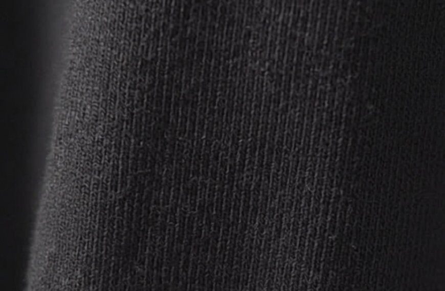 These strange natural objects were stuck all over my trousers—what could they be?