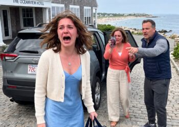 My parents abandoned me at a Cape Cod hotel and said, “Your sister needs us more.” I turned off my phone, walked away, and disappeared without a trace. For one full month, they acted like I was the problem—until panic finally hit them.