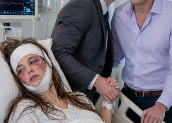 A week before my wedding, my fiancé paid a man to destr0y my face with ac:id so he could secretly marry another woman. While pretending to remain unconscious in the hospital, I heard him say, “If she’s left scarred, even better.” I didn’t scream. I waited until he left and asked for one thing… because I had just discovered that the attack wasn’t his worst betrayal.