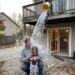 Veteran Father Returns Home To Discover Daughter Locked Outside