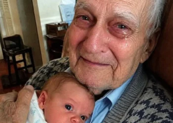 “After I gave birth, I brought my baby to meet the grandpa who raised me — but the moment he saw her face, he burst into tears and said, “This is impossible. You have no idea what you’ve done.”