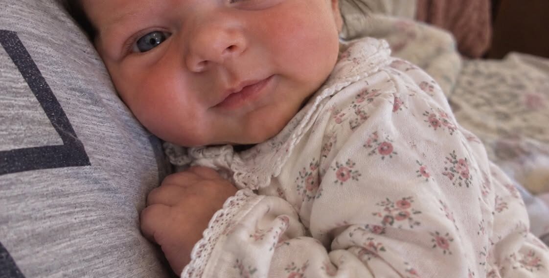 I agreed to carry a baby for my twin brother, but when he held his newborn daughter for the first time, he refused to take her home. The reason behind his decision left me completely pale.